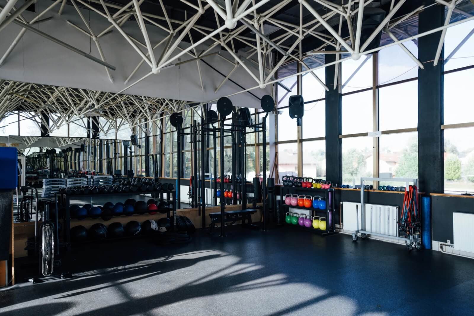 Hero slika, ki prikazuje personalizirano vadbo